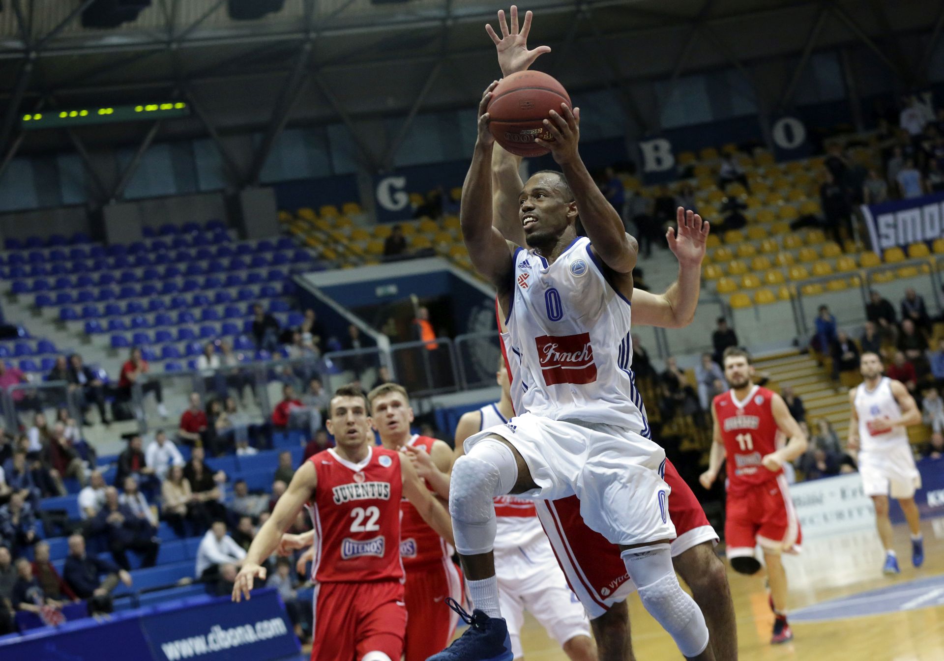 Zagreb, 02.03.2016 - Druga utakmica osmine finala FIBA Europa kupa za koarkae Cibona - Juventus u KC D. Petroviæ. Na slici James Florence. 
foto HINA/ Denis CERIÆ /dc