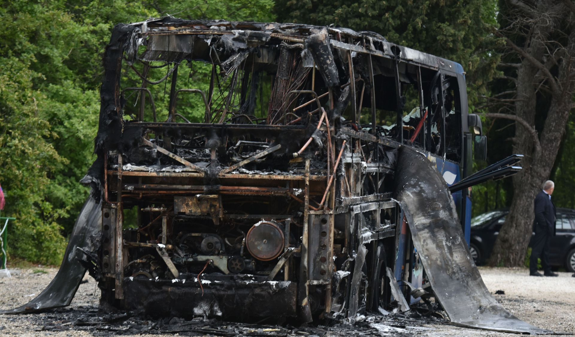 24.04.2017., Plomin - Na dionici ceste D-66 Plomin - Labin zapalio se autobus Croatia bus koji je u potunosti izgorio. Svih petnaest putnika napustilo je autobus neozlijedjeno. Autobus vozi na linili Zagreb - Rovinj. 
Photo: Dusko Marusic/PIXSELL