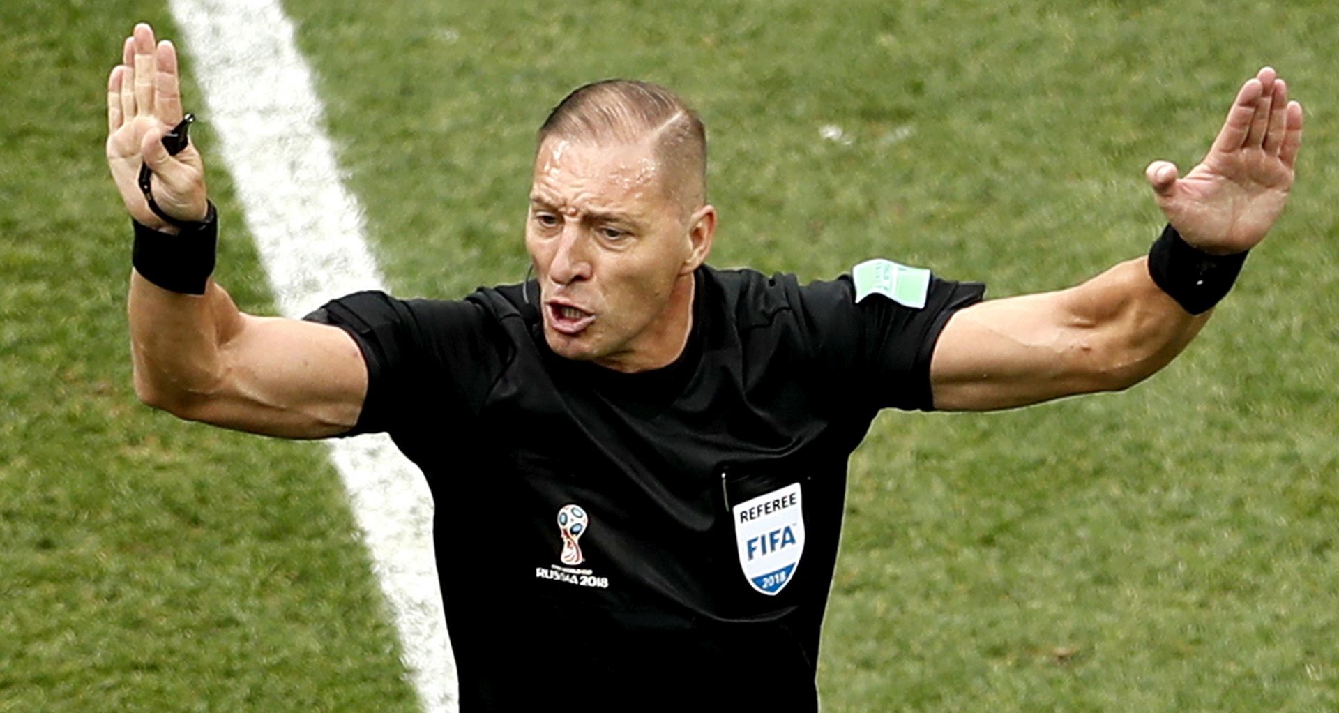 epa06868358 Argentinian referee Nestor Pitana gestures during the FIFA World Cup 2018 quarter final soccer match between Uruguay and France in Nizhny Novgorod, Russia, 06 July 2018.

(RESTRICTIONS APPLY: Editorial Use Only, not used in association with any commercial entity - Images must not be used in any form of alert service or push service of any kind including via mobile alert services, downloads to mobile devices or MMS messaging - Images must appear as still images and must not emulate match action video footage - No alteration is made to, and no text or image is superimposed over, any published image which: (a) intentionally obscures or removes a sponsor identification image; or (b) adds or overlays the commercial identification of any third party which is not officially associated with the FIFA World Cup)  EPA/RITCHIE B. TONGO   EDITORIAL USE ONLY