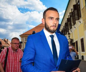 22.07.2019. Zagreb - Dolazak ministara u Vladu Republike Hrvatske. Ministar Josip Aladrovic   Photo: Josip Regovic/PIXSELL