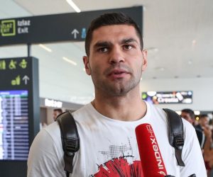 26.08.2019., Zagreb- Nakon pobjede nad Mariom Hereidom, hrvatski boksac Filip Hrgovic doputovao iz Meksika gdje je docekan od obitelji i prijatelja.
Photo: Robert Anic/PIXSELL