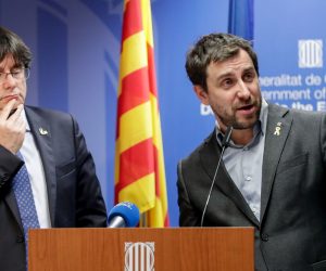 epa08082243 Former Catalan leader Carles Puigdemont (L) and dismissed Catalan regional Minister of Health Antoni Comin (R) gives a press conference after the decision of the European Court of Justice in Brussels, Belgium, 19 December 2019. The European Court of Justice has ruled on 19 December that Catalan separatist leader Oriol Junqueras has an MEP immunity when he was jailed by the Spanish Supreme Court in October, prompting calls for his immediate release.  EPA/STEPHANIE LECOCQ