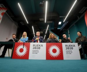 18.1.2020., Rijeka - Na konferenciji za novinare u RiHubu  predstavljen je cjelodnevni program otvorenja Europske prijestolnice kulture, koji se u Rijeci odrzava 1. veljace Na konferenciji su prisustvovali rijecki gradonacelnik Vojko Obersnel, direktorica Rijeka 2020 Emina Visnic, koordinatorica programa otvorenja Rijeka 2020 Barbara Babacic.Photo: Nel Pavletic/PIXSELL