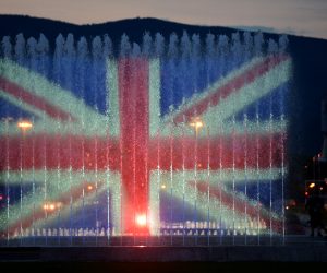 23.05.2017., Zagreb -  U spomen na zrtve teroristickog napada u Manchesteru Zagrebacke fontane osvijetljene bojama Velike Britanije. Photo: Marko Prpic/PIXSELL