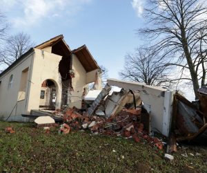 30.12.2020., Novo Selo Glinsko - Posljedice jucerasnjeg potresa u Sisku. Snazan potres pogodio je jucer Hrvatsku, epicentar potresa magnitude 6.2 je bio 3 kilometra od Petrinje. 
Photo: Robert Anic/PIXSELL