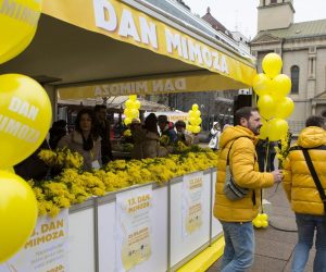 25.01.2020., Trg Petra Preradovica, Zagreb - Tradicionalno trece subote u mjesecu sijecnju u cilju borbe protiv raka vrata maternice obiljezen 13. Hrvatski dan mimoza i Nacionalni dan borbe protiv raka vrata maternice. Cilj ove javnozdravstvene akcije je podizanje svijesti javnosti, a posebice zena, o vaznosti redovitih ginekoloskih pregleda, cijepljenju protiv HPV-a te brizi za vlastito intimno zdravlje.
 Photo: Frano Jerkan/PIXSELL