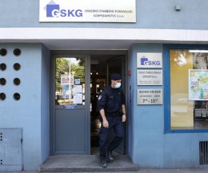 17.06.2021. Zagreb - Policija i Uskok upali u GSKG: Uhicene cetiri osobe, medju njima i voditelj

Photo: Patrik Macek/PIXSELL