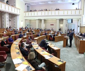 28.07.2020., Zagreb - Sabor 1. sjednicu nastavio raspravom o Zakonu o obnovi zgrada ostecenih u potresu. Zakon u Saboru predstavio je predsjednik Vlade Andrej Plenkovic. Photo: Patrik Macek/PIXSELL