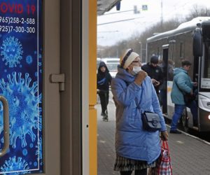 epa09579993 A view of a 'coronavirus test point' at a bus stop during coronavirus pandemic in the town of Podolsk, outside Moscow, Russia, 13 November 2021. Over the past 24 hours, 39,256 cases of the coronavirus infection have been detected in Russia.  EPA/MAXIM SHIPENKOV