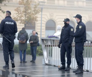 18.11.2020., Vukovar - Dan sjecanja na zrtvu Vukovara i Skabrnje 1991.-2020. U gradu je veci broj policajaca nego prijasnjih godina-rrPhoto: Emica Elvedji/PIXSELL