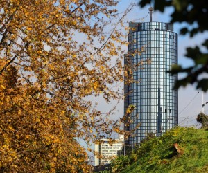 25.10.2020., ZagrebTrg Drazena Petrovica 3, Zagreb - Cibonin toranj treci je neboder po visini u Republici Hrvatskoj. Visok je 92 metra i dio je kompleksa koji se jos sastoji od nizih poslovnih objekata, kosarkaske dvorane i umjetnicke instalacije. Photo: Jurica Galoic/PIXSELL