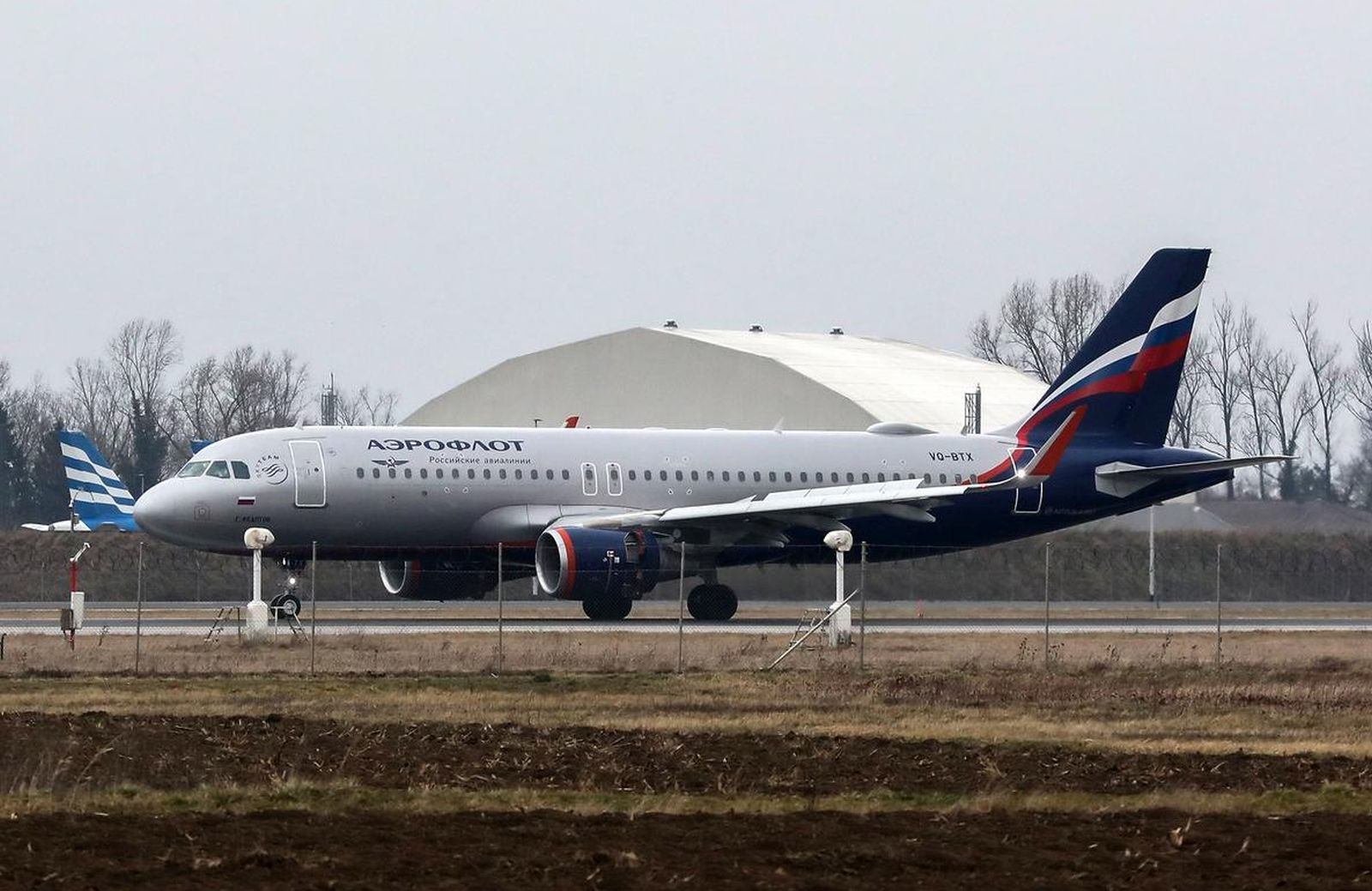 27.02.2022.,Zagreb - Vise drzava EU zatvorilo je svoj zracni prostor za ruske avioprijevoznike no ruska kompanija Aeroflot jos uvijek redovito leti za Hrvatsku. Danasnji let iz Moskve kasnio je sat i trideset minuta zbog promjene rute nakon pocetka rata u Ukrajini. Photo: Zeljko Hladika/PIXSELL