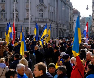 05.03.2022., Zagreb - Na glavom zagrebackom trgu gradani su se okupili na skupu u znak podrske Ukrajini zbog ruske agresije. Skup organiziraju Hrvatski helsinski odbor za ljudska prava (HHO) i Zajednica Ukrajinaca Grada Zagreba. Photo: Slaven Branislav Babic/PIXSELL