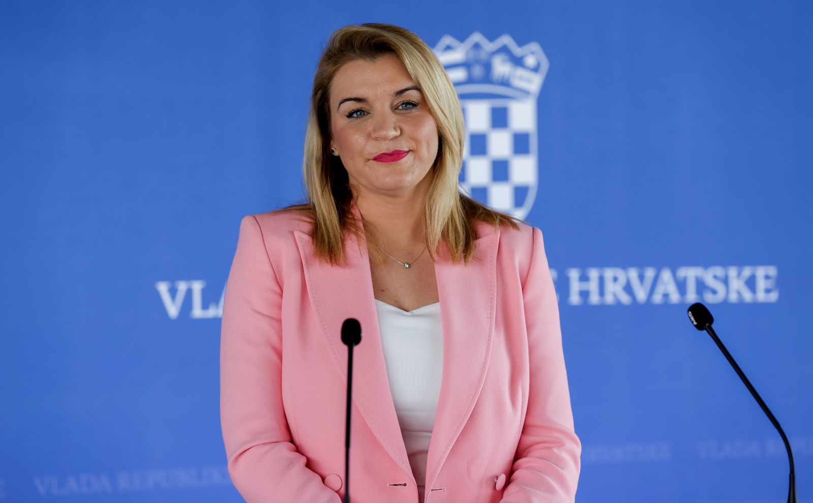 Zagreb, 21.06.2022 - Ministrica turizma Nikolina Brnjac komentirala je predstojeću turističku sezonu pred početak sjednice Vlade RH.
Foto HINA/ Damir SENČAR/ ds