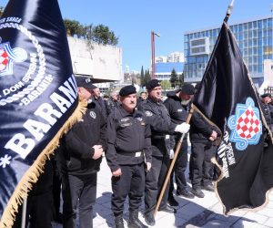 10.04.2022.,Split- Pored spomenika poginulim pripadnicima 9. bojne HOS-a Vitez Rafael Boban obiljezena je 31. obljetnica osnutka i odana pocast poginulima uz prigodno obracanje. Marko Skejo
 Photo: Ivo Cagalj/PIXSELL