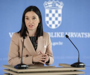 27.05.2022., Zagreb - Ministrica poljoprivrede Marija Vuckovic dala je izjavu medijima nakon sjednice Vlade Republike Hrvatske u Nacionalnoj sveucilisnoj knjiznici. Photo: Robert Anic/PIXSELL