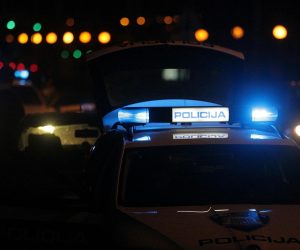 02.04.2017., Zagreb - Nalet osobnog automobila na pjesakinju na zebri u Vatikanskoj ulici. Policija obavlja ocevid. rPhoto: Zeljko Lukunic/PIXSELL