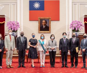 epa10103562 A handout photo made available by the Taiwan Presidential office shows Taiwan President Tsai Ing-wen (4-R) and US House Speaker Nancy Pelosi (5-L) pose for a group photo during their meeting at the Presidential Palace in Taipei, Taiwan, 03 August 2022. Pelosi, the highest ranking US official to visit the island in 25 years,  began her visit in Taiwan despite strong warnings of military action from China against the visit.  EPA/TAIWAN PRESIDENTIAL PALACE HANDOUT  HANDOUT EDITORIAL USE ONLY/NO SALES