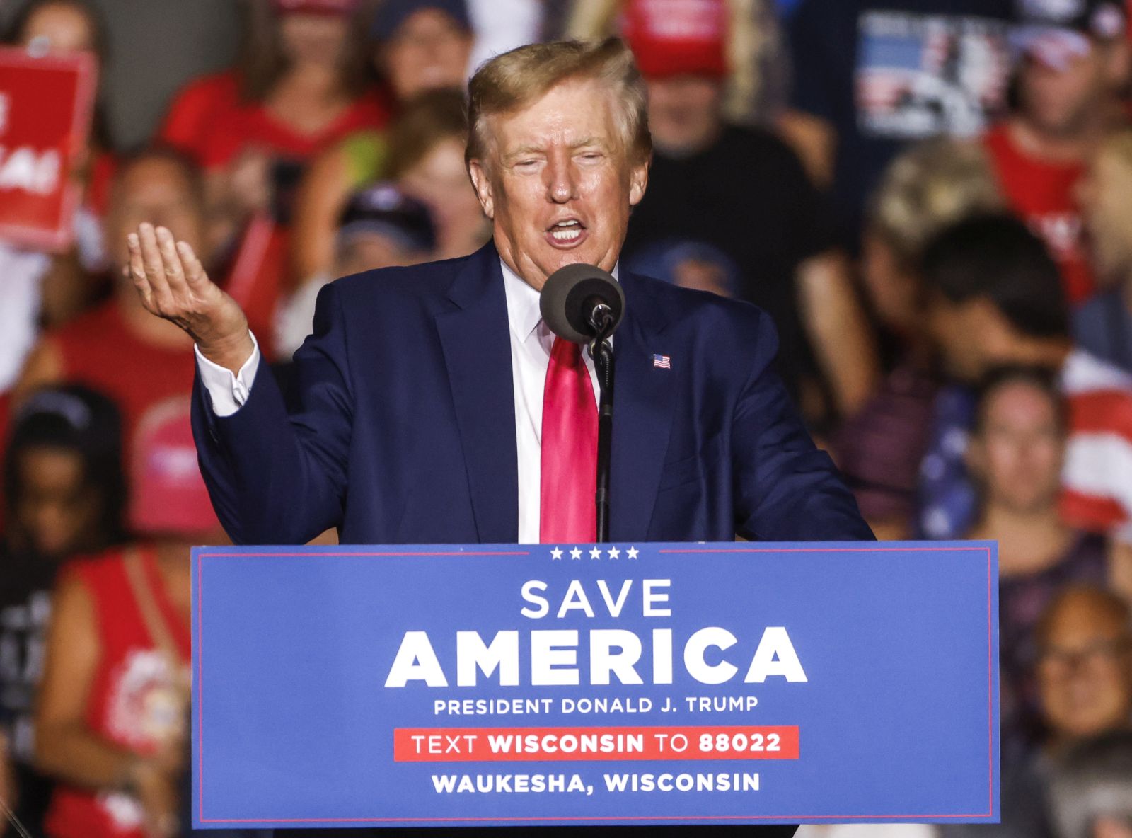 epa10108235 Former US President Donald J. Trump speaks at a Save America Rally in Waukesha, Wisconsin, USA, 05 August 2022. Trump was campaigning for Wisconsin Republican gubernatorial Tim Michaels, US Senator Ron Johnson and US House candidate Derrick Van Orden. Voters go the polls to vote in the primary election on 09 August.  EPA/TANNEN MAURY