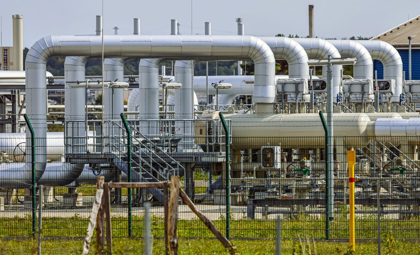 epa10167243 Pipes at the landfall facilities of the 'Nord Stream 2' gas pipeline in Lubmin, Germany, 07 September 2022. Gas supplies are being used by Russia to exert pressure on European nations in response to sanctions imposed after it invaded Ukraine. Gazprom, the Russian state-controlled gas company, closed the Nord Stream 1 pipeline from Russia to Germany.  EPA/HANNIBAL HANSCHKE