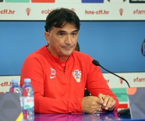 Zagreb, 21.9.2022 -  Konferencija za medije Hrvatske nogometne reprezentacije uoči utakmice s Danskom na kojoj su sudjelovali izbornik Zlatko Dalić (na slici) i kapetan Luka Modrić.
Foto Hina/ Dario GRZELJ/ dag