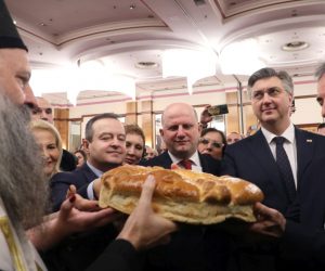 Zagreb, 06.01.2023. - Tradicionalni prijam SNV-a u prigodi pravoslavnog Božića, "Hristos se rodi - Vaistinu se rodi!". Na fotografiji porfirije Perić, Tanja Miščević, Ivica Dačić, Andrej Plenković, Milorad Pupovac. foto HINA/ Lana SLIVAR DOMINIĆ/ ml