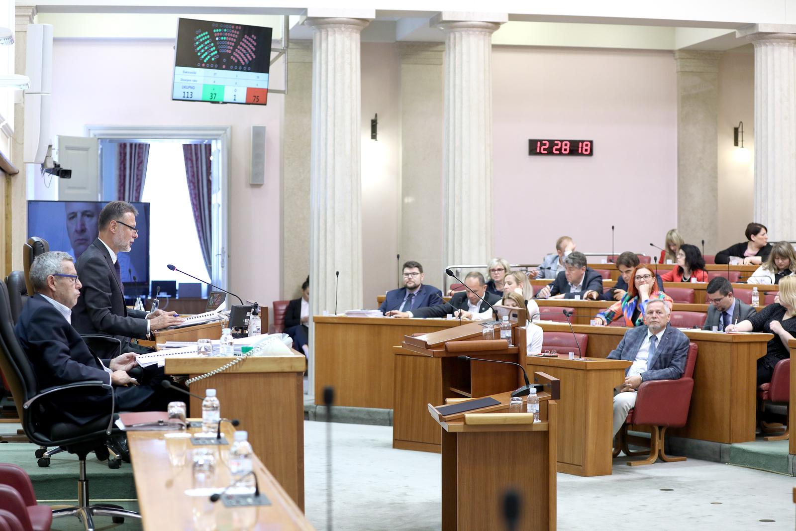 27.05.2022., Zagreb - Zastupnici glasovanjem zavrsavaju tjedni rad. Iako bi se glasovanje moglo oduziti zbog stanki i amandmana nema sumnje da ce vladajuca vecina odratiti sve kako su planirali. Photo: Patrik Macek/PIXSELL