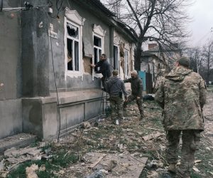 epa10545827 Investigators survey the damage after a missile strike in Sloviansk, Donetsk region, Ukraine, 27 March 2023. One person was killed and 25 people injured in Russian missile strikes on Sloviansk and Druzhkivka, according to the Head of the Donetsk Regional Military Administration, Pavlo Kyrylenko. Russian troops on 24 February 2022, entered Ukrainian territory, starting a conflict that has provoked destruction and a humanitarian crisis.  EPA/Maria Senovilla