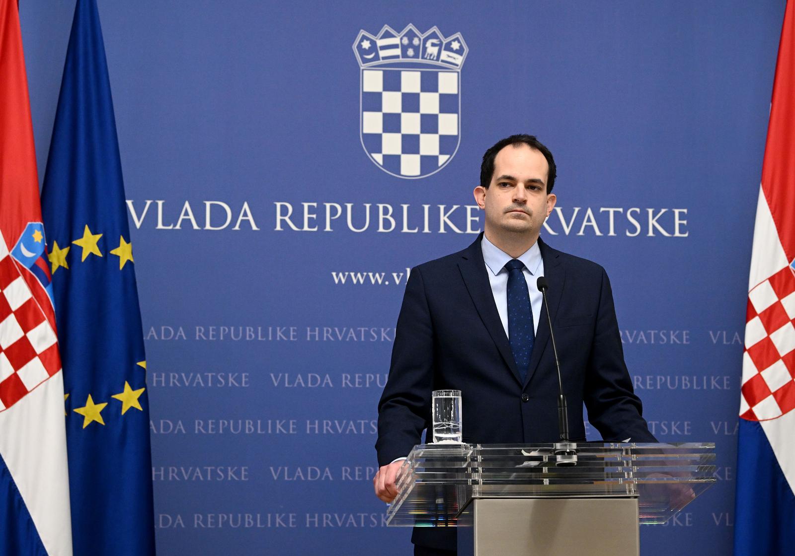 07.02.2023., Zagreb - Ministar pravosudja i uprave Ivan Malenica nakon sastanke parlamentarne vecine dao je izjavu za medije oko situacije u Zambiji i oko Ustavnog suda.  Photo: Marko Lukunic/PIXSELL