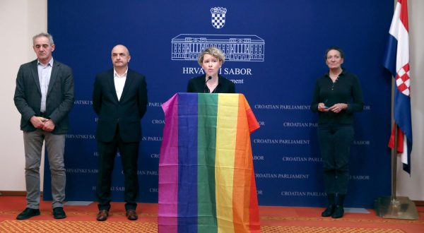 17.05.2023., Zagreb - Na konferenciji za medije Kluba zastupnika Mozemo! odrzanoj u Saboru o temi "Prema punoj jednakosti LGBTIQ osoba" govorili su Ivana Kekin i Gordan Bosanac. Photo: Patrik Macek/PIXSELL