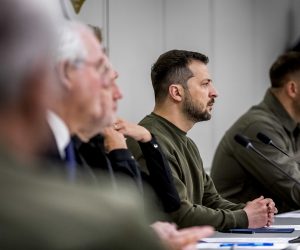 epa10607857 Ukrainian President Volodymyr Zelensky attends a meeting with members of the Senate and the House of Representatives of the Netherlands, in The Hague, Netherlands, 04 May 2023.  EPA/Remko de Waal