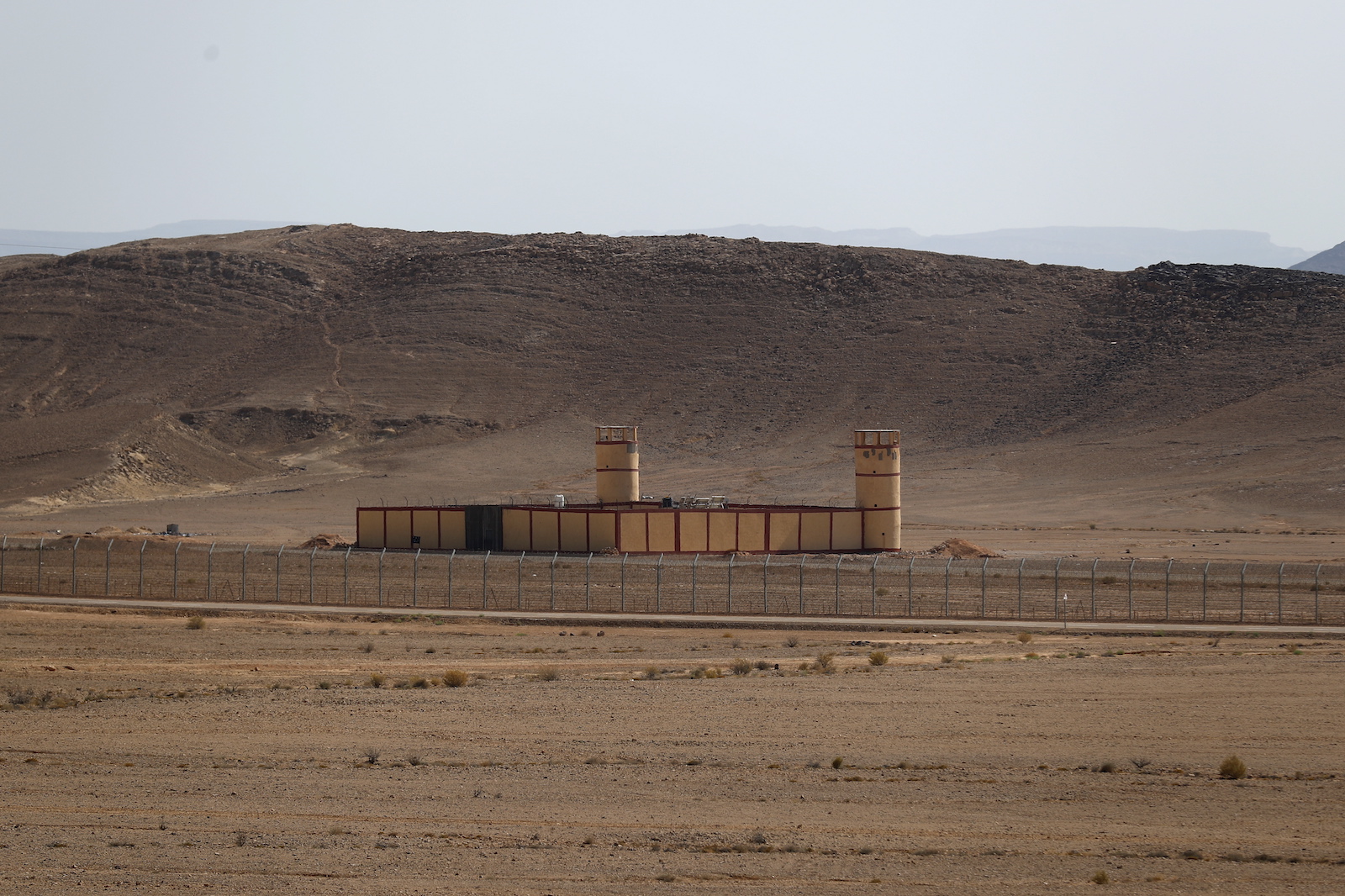 epa10685899 An outpost on the Egyptian side of the Israeli-Egyptian border in the south of Israeli, 11 June 2023. The border runs approximately 246 kilometers, from Rafah in the Gaza Strip to Eilat on the Red Sea.  EPA/ATEF SAFADI