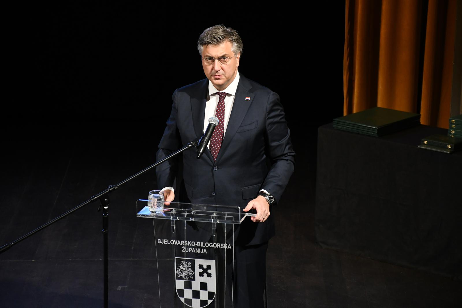 07.06.2023., Bjelovar - Predsjednik Vlade Andrej Plenkovic sudjelovao je na svecanoj sjednici zupanijske skupstine u povodu obiljezavanja Dana Bjelovarsko-bilogorske zupanije. Domacin je bio zupan Marko Marusic Photo: Damir Spehar/PIXSELL