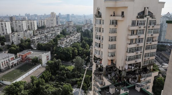 epa10709069 Rescue workers in action after an apartment block was damaged by rocket fragments in Kyiv (Kiev), Ukraine, 24 June 2023, amid the Russian invasion. At least three people were killed by rocket fragments hitting a high-rise building in the capitalâ€™s Solomyan district, Kyiv Mayor Vitali Klitschko confirmed. According to the Ukrainian Air Force, Russia fired 41 missiles and one shock drone on Ukraine. All air targets were shot down.  EPA/OLEG PETRASYUK