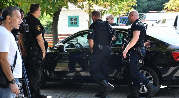 11.08.2023., Gradacac, Bosna i Hercegovina - Nermin Sulejmanovic vatrenim oruzjem ubio je troje ljudi, a ubojstvo je prenosio uzivo na instagramu. Photo: Ivica Galovic/PIXSELL