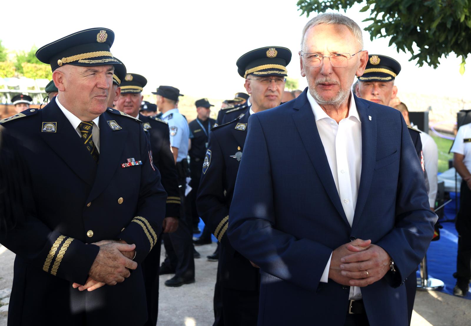 17.07.2023., Sibenik - U Sibeniku na Tvrdjavi Barone potpredsjednik Vlade i ministar unutarnjih poslova dr. sc. Davor Bozinovic nazocio je svecanom otvorenju projekta „Sigurna turisticka destinacija 2023.“. Na svecanosti su se prigodno obratili potpredsjednik Vlade i ministar unutarnjih poslova dr. sc. Davor Bozinovic, glavni ravnatelj policije Nikola Milina te direktor Hrvatske turističke zajednice ujedno izaslanik ministrice turizma i sporta Kristjan Stanicic.  

  Photo: Dusko Jaramaz/PIXSELL