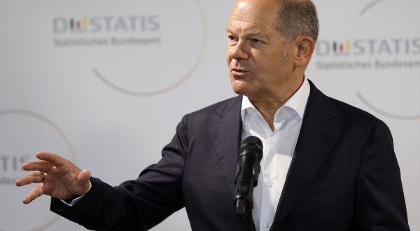 epa10794538 German Chancellor Olaf Scholz gives a statement during his visit at the Federal Statistical Office on the occasion of its 75th anniversary in Wiesbaden, Germany, 11 August 2023.  EPA/RONALD WITTEK