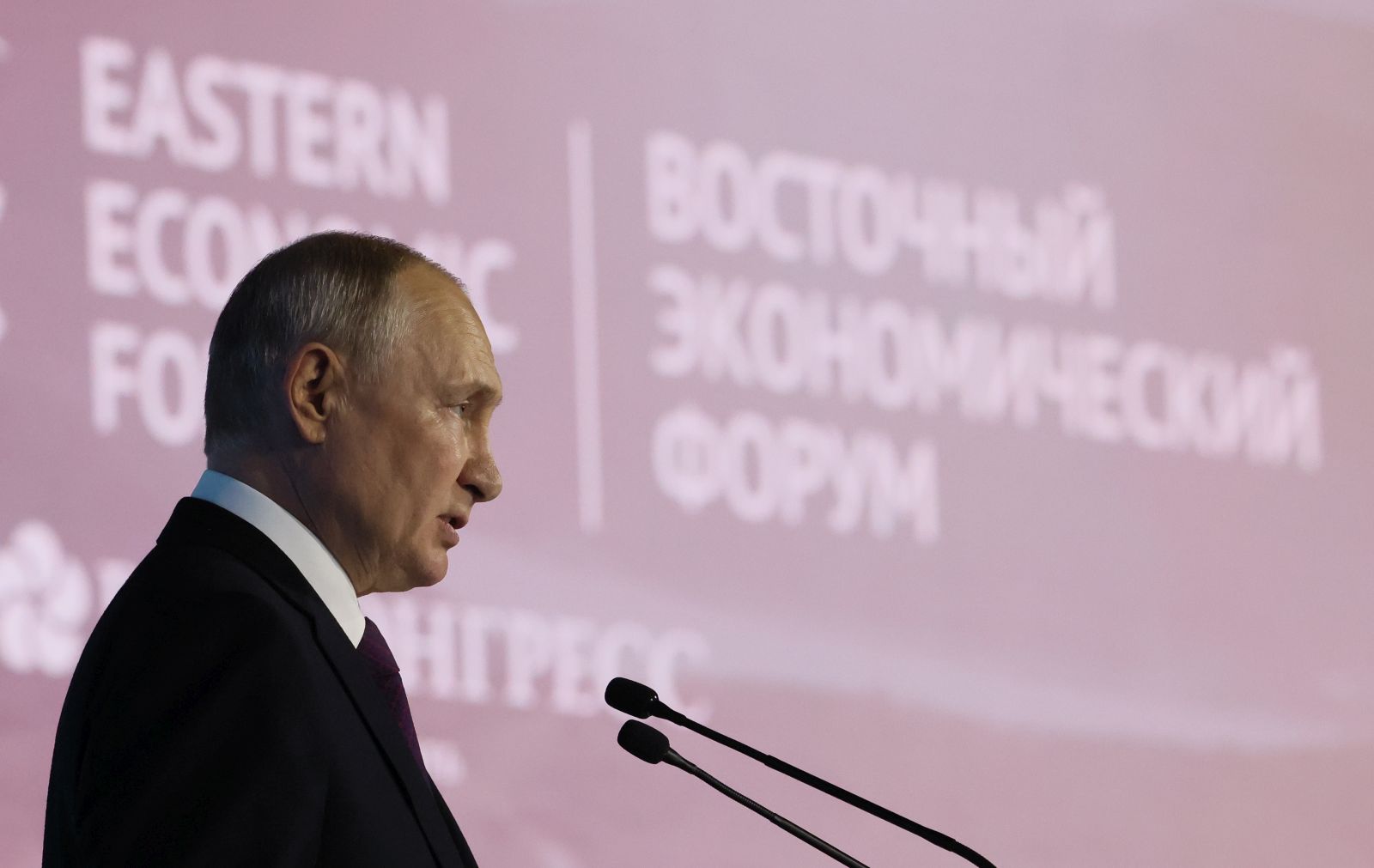 epa10855631 Russian President Vladimir Putin delivers a speech during a plenary session of 2023 Eastern Economic Forum (EEF) at the Far Eastern Federal University on Russky Island in Vladivostok, Russia, 12 September 2023. Vladimir Putin is on a visit to the Far East, where he will take part in the EEF 2023 in Vladivostok on September 11 and 12 and meets with North Korean leader Kim Jong-un.  EPA/MIKHAIL METZEL/SPUTNIK/KREMLIN / POOL MANDATORY CREDIT