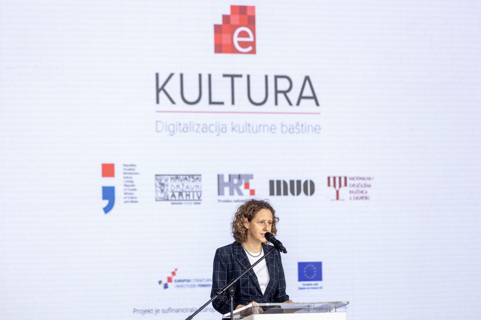 Zagreb, 14.9.2023 - Predstavljanje projekta "e-Kultura - Digitalizacija kulturne baštine" Ministarstva kulture i medija. Projekt su predstavili ministrica kulture i medija Nina Obuljen Koržinek (na slici), ravnatelj Hrvatskog državnog arhiva Dinko Čutura, ravnateljica Programa HRT-a Marija Nemčić, ravnatelj Muzeja za umjetnost i obrt Miroslav Gašparović i ravnateljica Nacionalne i sveučilišne knjižnice Ivanka Stričević.
Foto Hina/ Dario GRZELJ/ dag