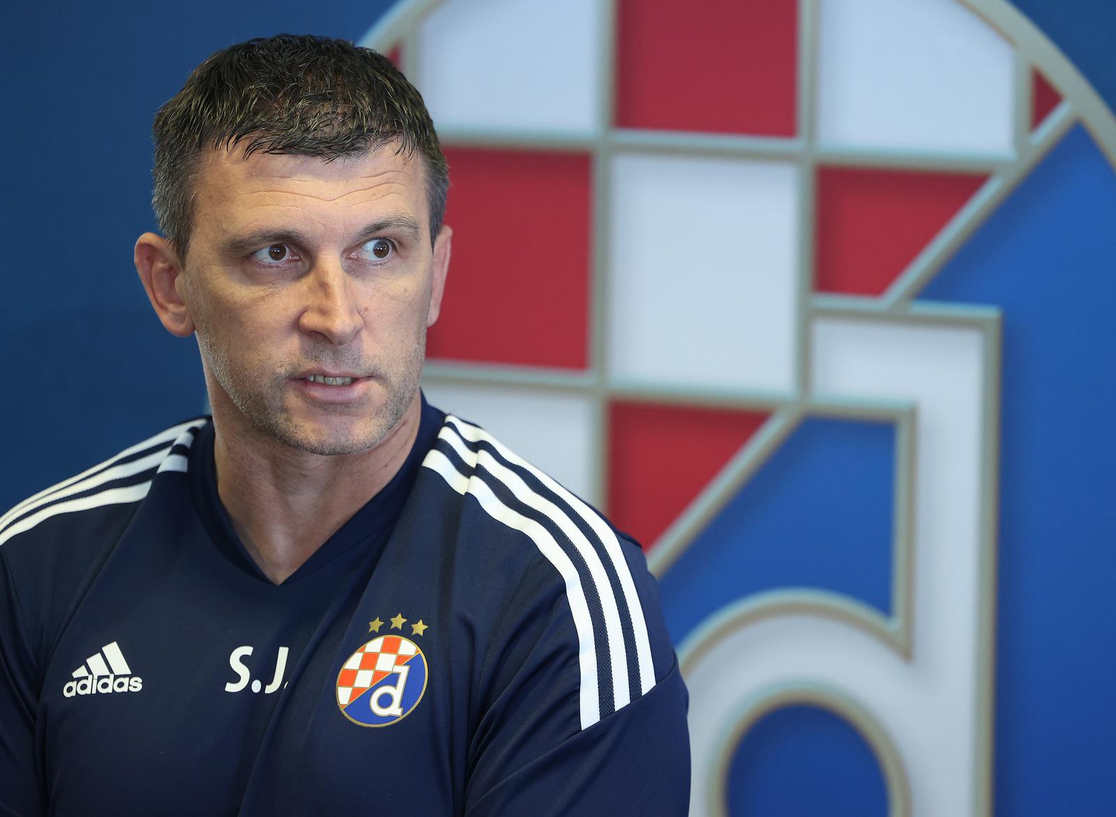 01.09.2023., Stadion Maksimir, Zagreb - Trener Dinama Sergej Jakirovic pratio je izvlacenje zdrijeba za konferencijsku ligu. Photo: Marko Prpic/PIXSELL