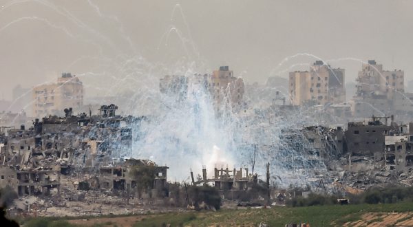 epa10947090 Smoke rises from the northern part of the Gaza Strip as a result of an Israeli airstrike, at an undisclosed location near the border with Gaza, in Israel, 29 October 2023. The IDF conducted targeted raids in the Gaza Strip on 28 October and struck dozens of targets belonging to the Hamas militants, the IDF confirmed. More than 7,600 Palestinians and at least 1,300 Israelis have been killed, according to the IDF and the Palestinian health authority, since Hamas militants launched an attack against Israel from the Gaza Strip on 07 October, and the Israeli operations in Gaza and the West Bank which followed it.  EPA/HANNIBAL HANSCHKE