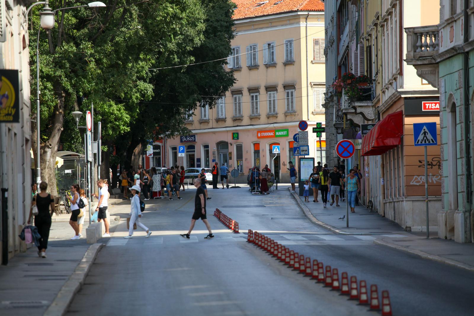 16.9.2023.,  Pula, Istra -  Zbog odrzavanja Pulske noci za sav promet zatvorene su Laginjina ulica te ulica Giardini u samom centru Pule.  Photo: Luka Batelic/PIXSELL