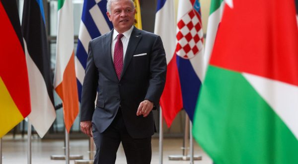 epa10961928 King Abdullah II bin Al-Hussein, King of the Hashemite Kingdom of Jordan, arrives for a visit to European Council President Charles Michel prior to their meeting in Brussels, Belgium, 07 November 2023. Jordan's King Abdullah arrived in Brussels on 06 November to meet with officials from the European Union, NATO, and the Belgian government.  EPA/OLIVIER HOSLET