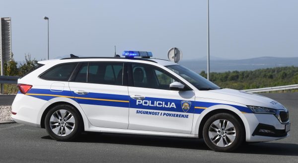 10.10.2023., Tromilja - Prometna nesreca u kojoj su sudjelovali automobil i motocikl. Photo: Hrvoje Jelavic/PIXSELL