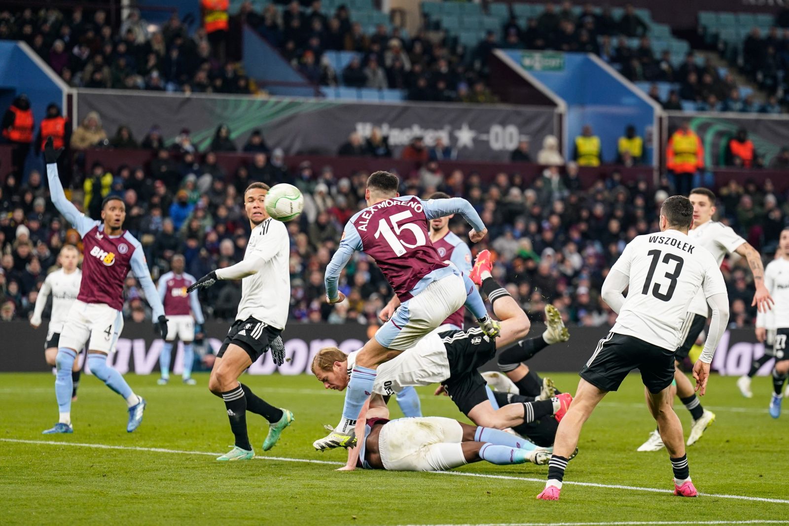 epa11004616 Aston Villa's Alex Moreno scores a goal during the UEFA Europa Conference League group E match between Aston Villa and Legia Warsaw in Birmingham, Britain, 30 November 2023.  EPA/TIM KEETON