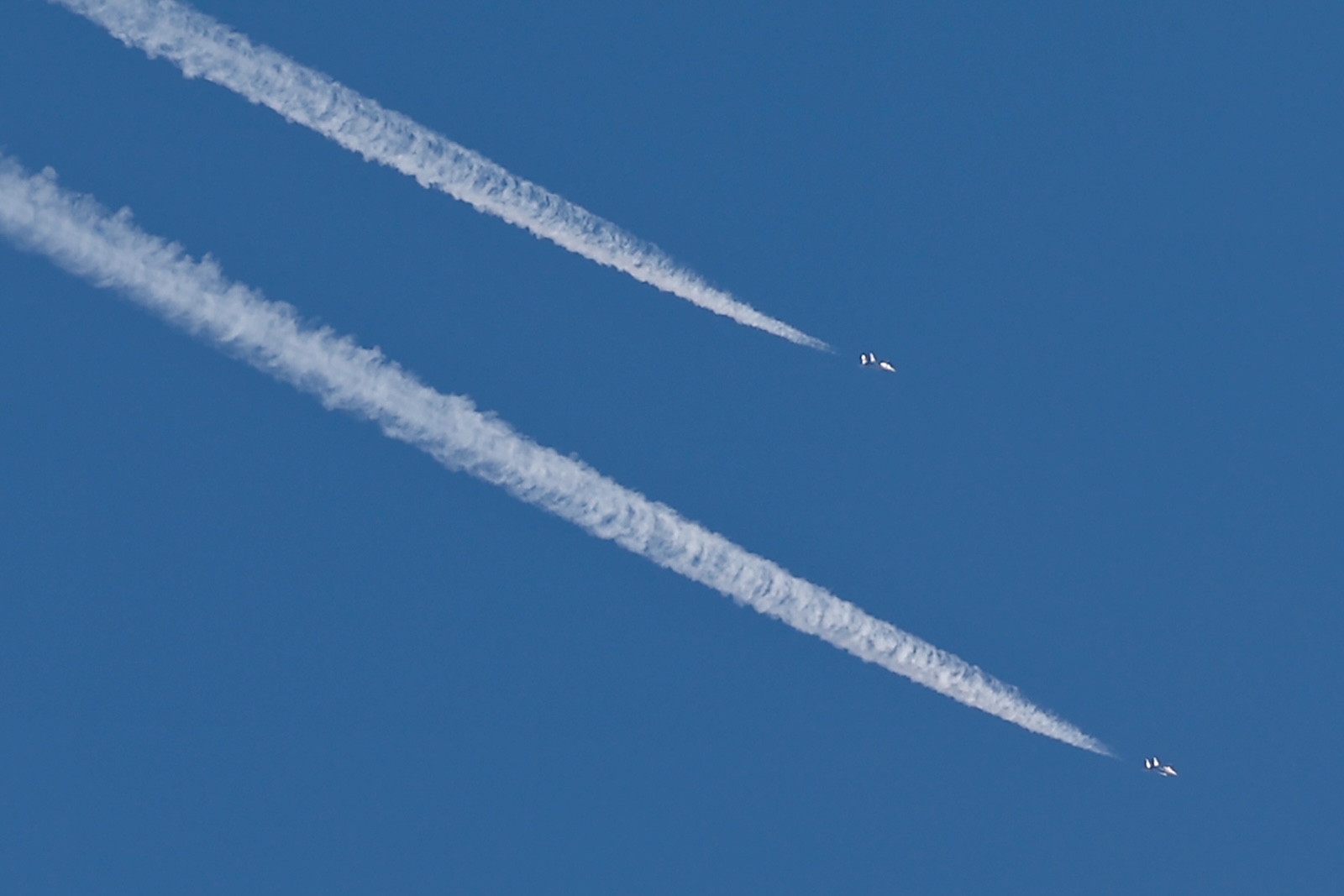 epa11057101 Israeli fighter jet fly over an area near the Lebanon-Israel border, in northern Israel, 04 January 2024. The Israeli military stated that the Israeli Air Force (IAF) struck Hezbollah targets in southern Lebanon on 04 January. Tensions remain high in the region following the killing of senior Hamas leader Saleh al-Arouri in Lebanon by a drone attack on 02 January.  EPA/ATEF SAFADI