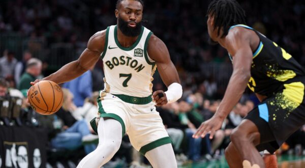 Jan 30, 2024; Boston, Massachusetts, USA; Boston Celtics forward Jaylen Brown (7) drives to the basket during the second half against the Indiana Pacers at TD Garden. Mandatory Credit: Paul Rutherford-USA TODAY Sports Photo: Paul Rutherford/REUTERS