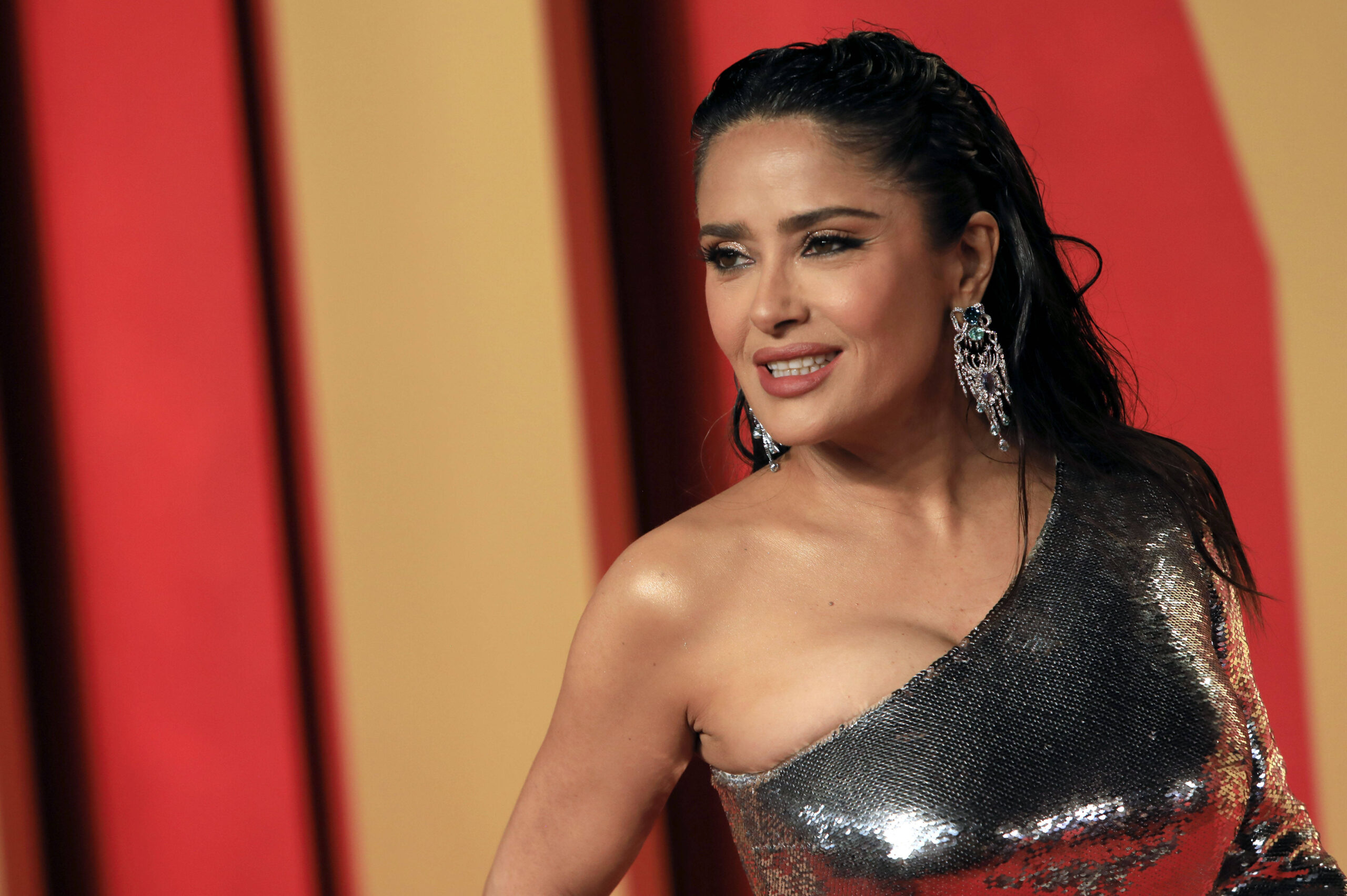 Salma Hayek bei der Vanity Fair Oscar Party 2024 anlässlich der 96. Oscar-Verleihung im Wallis Annenberg Center for the Performing Arts. Beverly Hills, 10.03.2024 *** Salma Hayek at the Vanity Fair Oscar Party 2024 on the occasion of the 96th Academy Awards at the Wallis Annenberg Center for the Performing Arts Beverly Hills, 10 03 2024 Foto:xJ.xBlocx/xFuturexImagex vanity_fair_1149