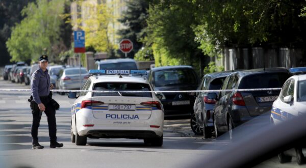 05.04.2024., Zagreb - U Ulici Ferde Livadica muskarac je ispalio hitac iz vatrenog oruzje te ozlijedio clanicu obitelji. Photo: Tomislav Miletic/PIXSELL