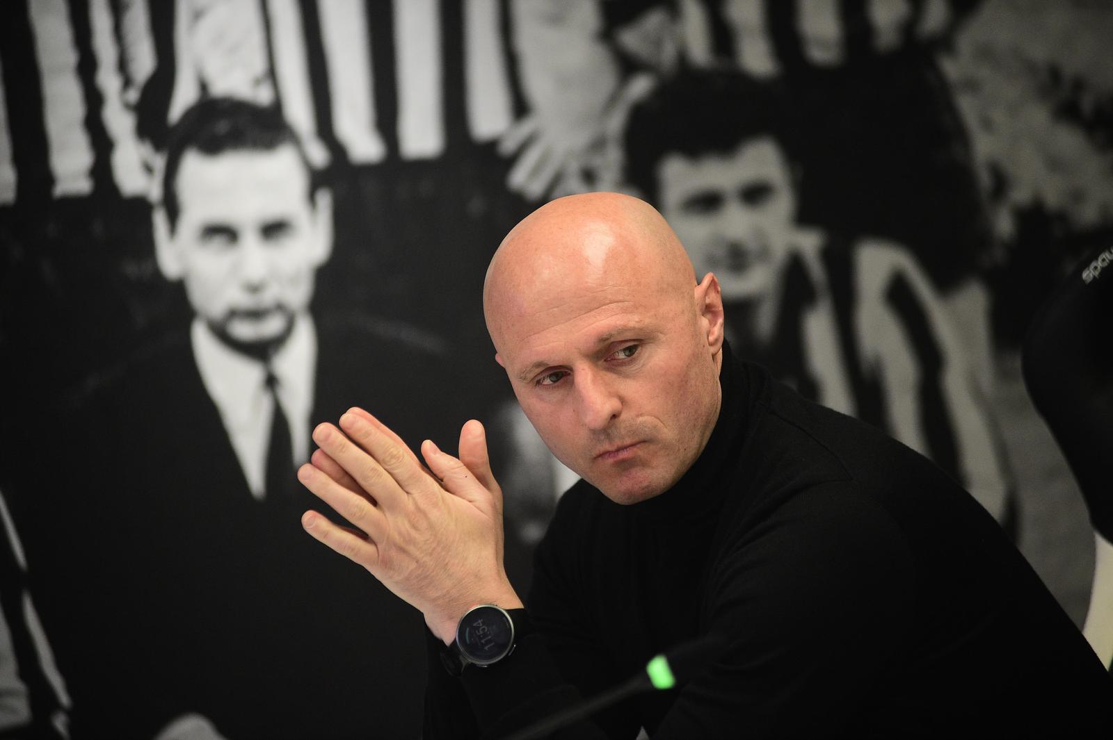 19, December, 2023, Belgrade - Press conference on the occasion of the 171st major derby in which Partizan and Crvena Zvezda will meet was held in the press room of the Partizan stadium. Igor Duljaj. Photo: Dusan Milenkovic/ATAImages

19, decembar, 2023, Beograd - Konferencija za medije povodom 171. vecitog derbija u kom ce sastati Partizan i Crvena zvezda odrzana je u press sali stadiona Partizan. Photo: Dusan Milenkovic/ATAImages Photo: Dusan Milenkovic/ATAImages/PIXSELL